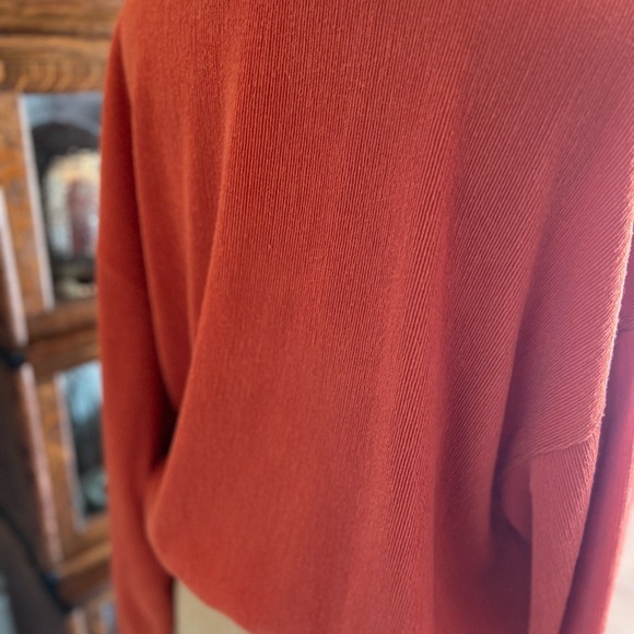 Zara burnt orange pullover ribbed top with elastic waist and sleeve bands - Picture 6 of 9